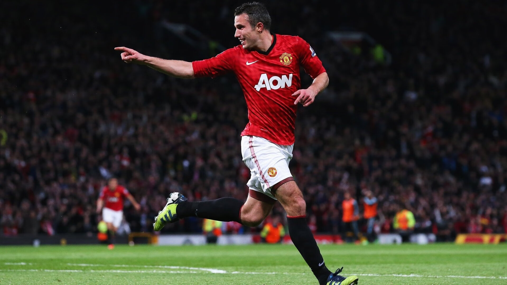 九游娱乐官网 (jiuyou)-德甲激烈争夺:攻守精彩大比拼,德甲防守