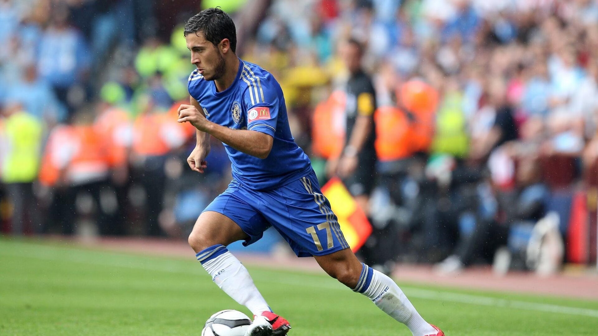 九游游戏中心官网-法甲场面火爆:攻防精彩瞬间不断出现,法甲推荐